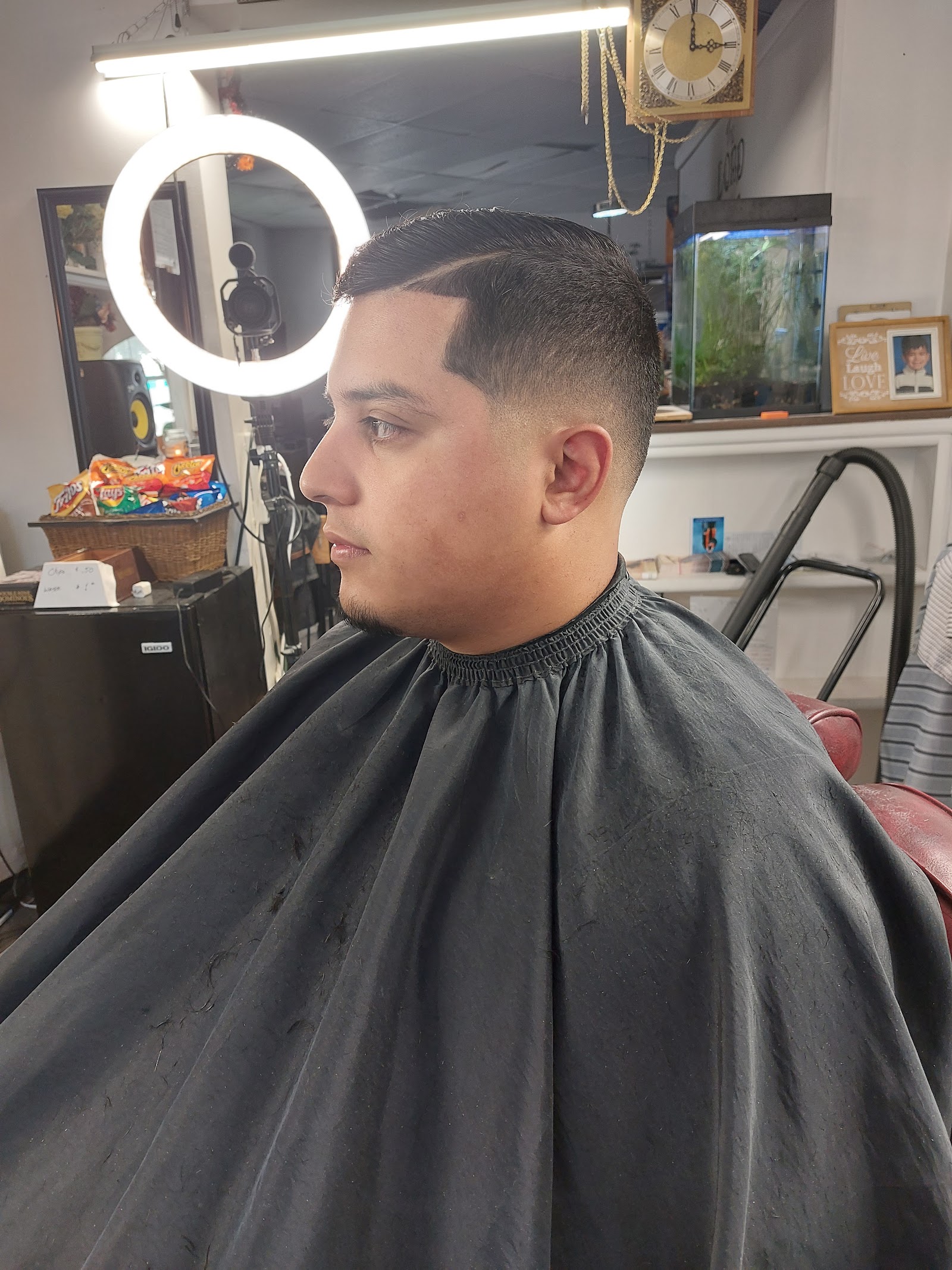 Carlos Cuts, LLC - Veteran Owned in Saginaw