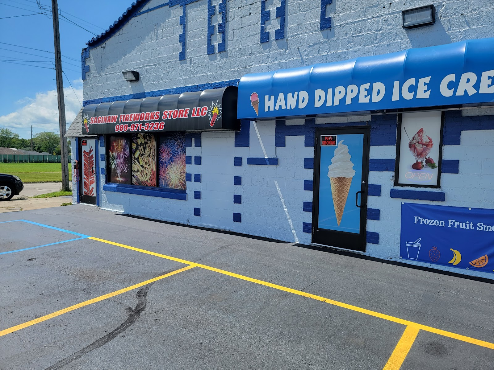Hand Dipped Ice Cream — photo