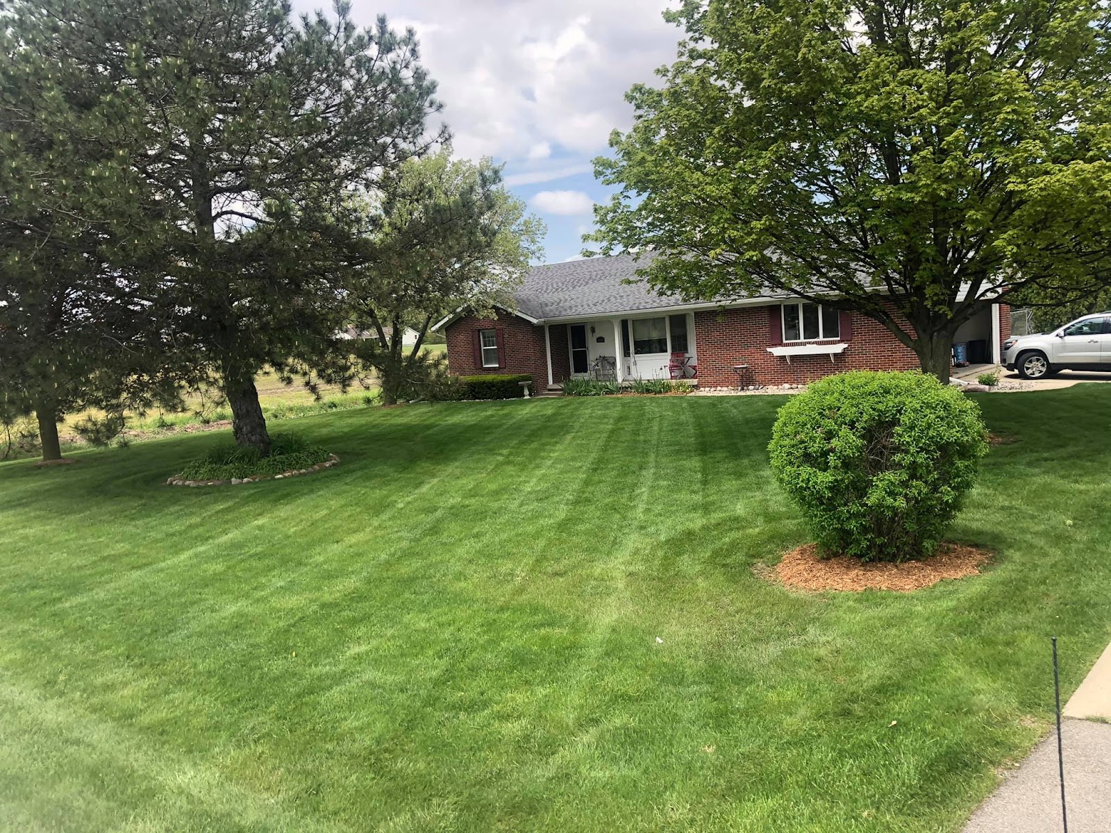 Jack Knife Landscaping and Lawn Service in