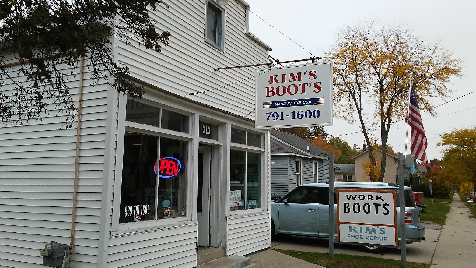 Kim's Comfort Center & Shoe Rpair — photo