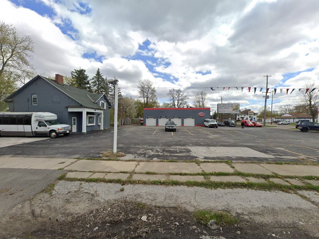 Mathews' Car Care Center — photo