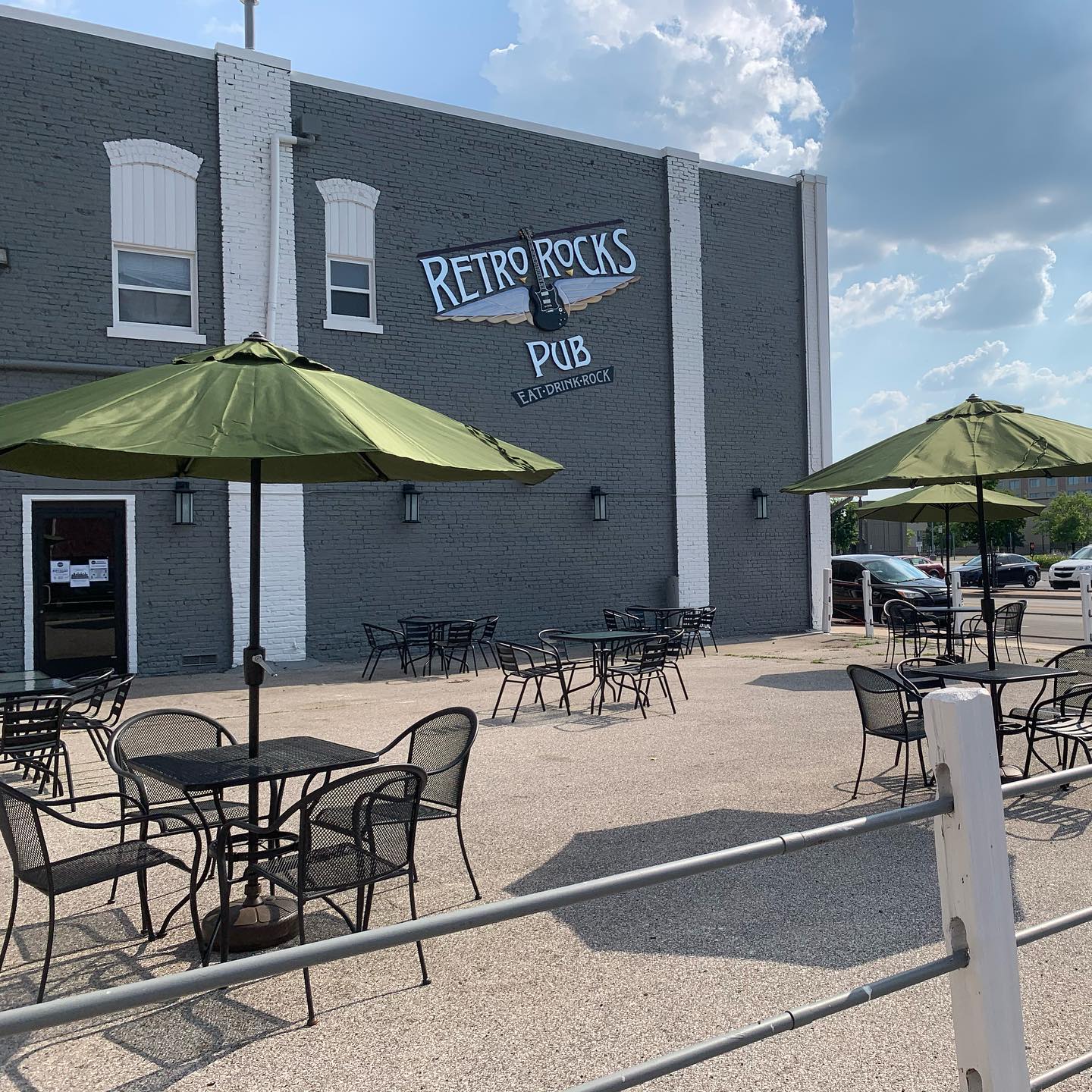 Retro Rocks in Saginaw