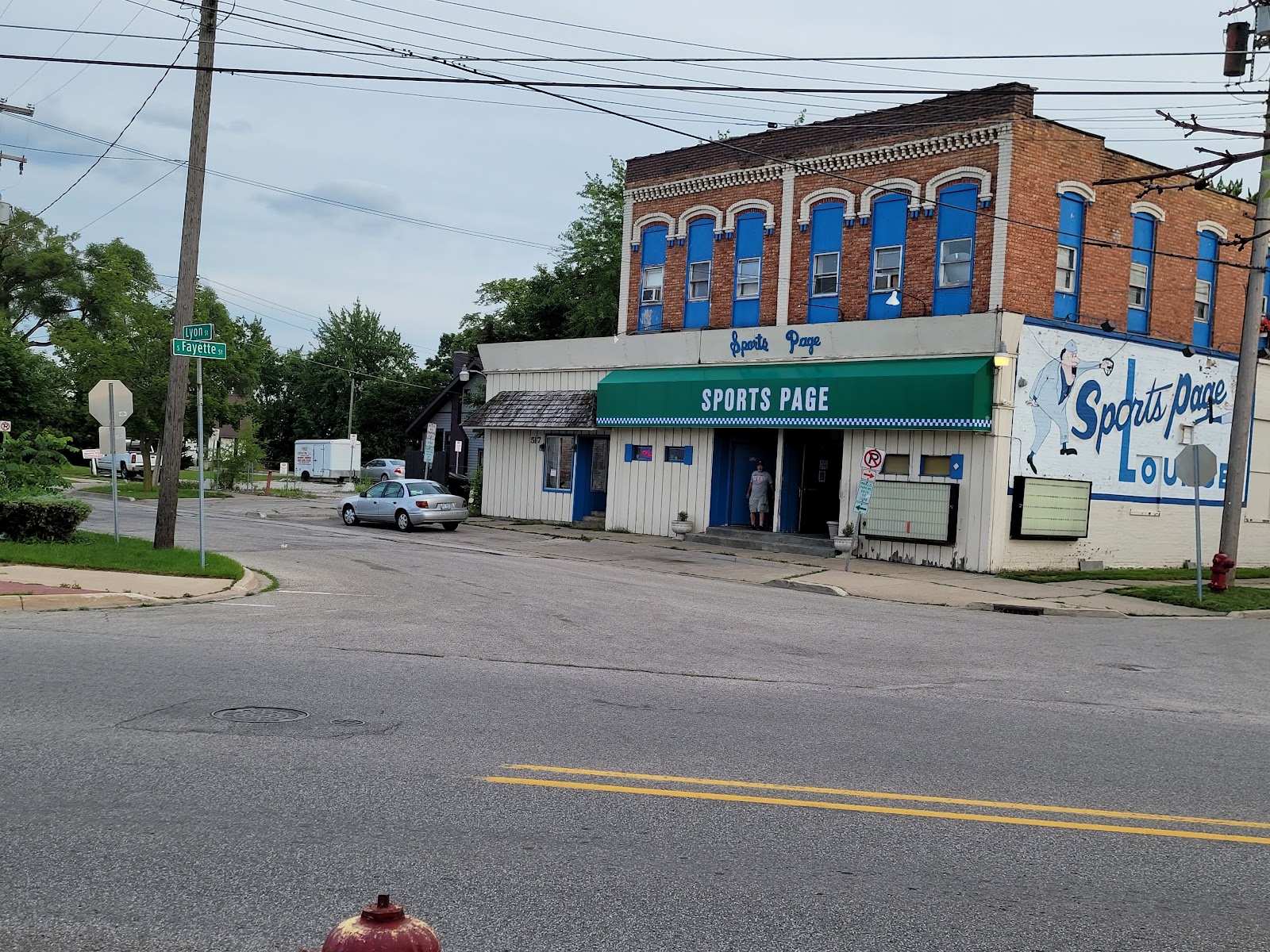 Sports page lounge — photo