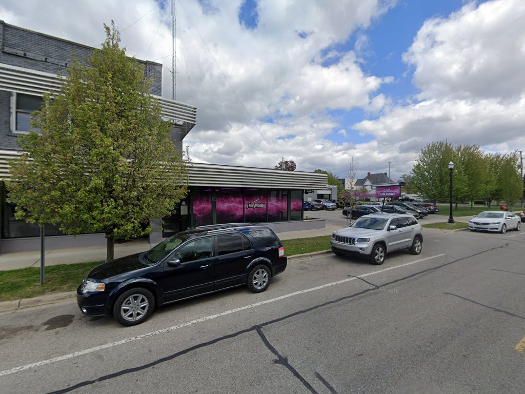 Studio Essence in Saginaw